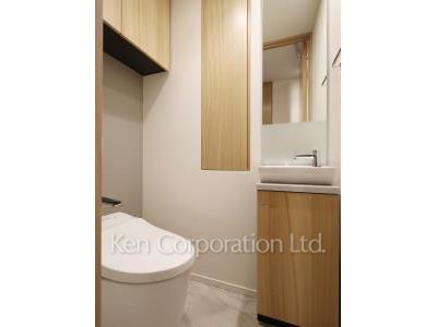Lavatory ※Photo of the same layout on 1 floor. Decoration and fixture may differ.