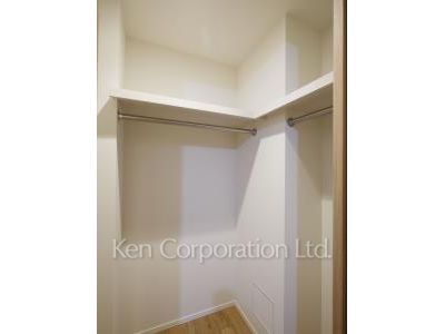 Walk-In Closet ※Photo of the same layout on 1 floor. Decoration and fixture may differ.