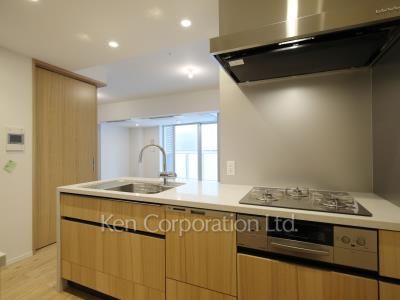 Kitchen ※Photo of the same layout on 1 floor. Decoration and fixture may differ.