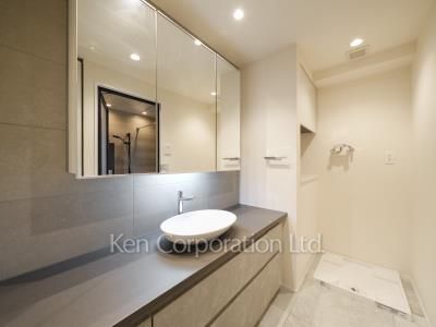 Powder Room