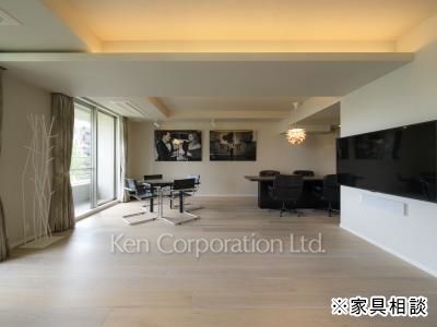 Living-Dining ※Photo of the same layout on 5 floor. Decoration and fixture may differ.