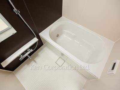 Bath ※Photo of the same layout on 3 floor. Decoration and fixture may differ.