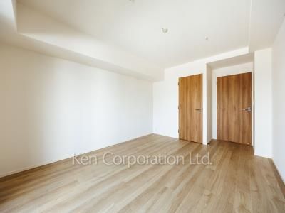 Bedroom ※Photo of the same layout on 16 floor. Decoration and fixture may differ.