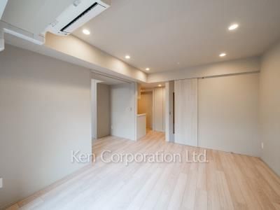 Living-Dining ※Photo of the same layout on 3 floor. Decoration and fixture may differ.