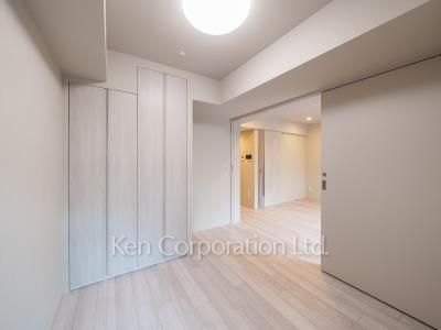 Bedroom ※Photo of the same layout on 3 floor. Decoration and fixture may differ.