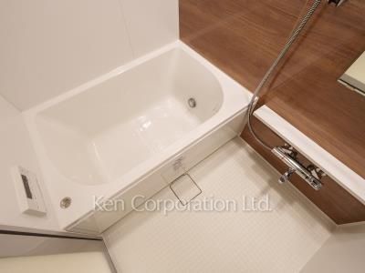 Bath ※Photo of the same layout on 3 floor. Decoration and fixture may differ.