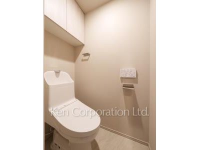 Lavatory ※Photo of the same layout on 3 floor. Decoration and fixture may differ.