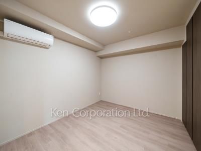 Bedroom ※Photo of the same layout on 5 floor. Decoration and fixture may differ.