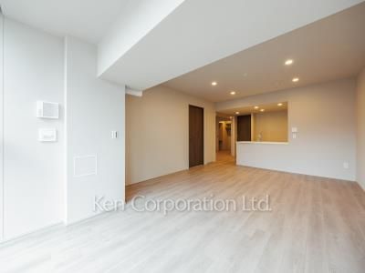 Living-Dining ※Photo of the same layout on 5 floor. Decoration and fixture may differ.