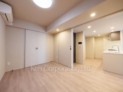 Bedroom ※Photo of the same layout on 5 floor. Decoration and fixture may differ.