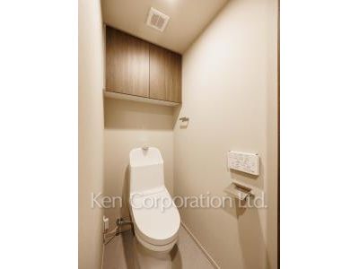 Lavatory ※Photo of the same layout on 5 floor. Decoration and fixture may differ.