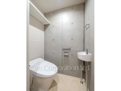 Lavatory