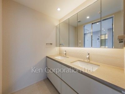 Powder Room
