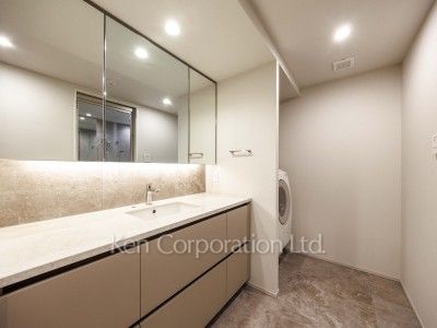 ※Photo of the same layout on 10 floor. Decoration and fixture may