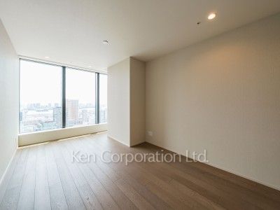 Bedroom ※Photo of the same layout on 38 floor. Decoration and fixture may differ.