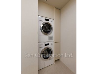 *Photo of similar layout