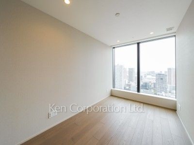 Bedroom ※Photo of the same layout on 38 floor. Decoration and fixture may differ.