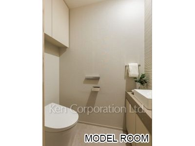 Lavatory ※Staged Unit ※Photo of the same layout on 31 floor. Decoration and fixture may differ.