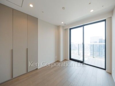 Bedroom ※Photo of the same layout on 33 floor. Decoration and fixture may differ.