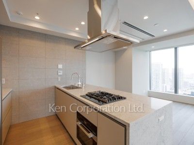 Bedroom ※Photo of the same layout on 33 floor. Decoration and fixture may differ.