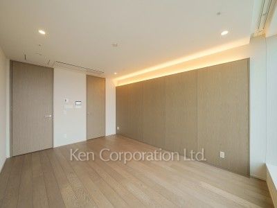*Photo of similar layout