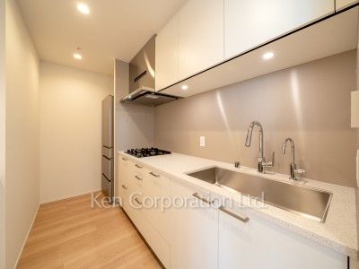 Bedroom ※Photo of the same layout on 10 floor. Decoration and fixture may differ.