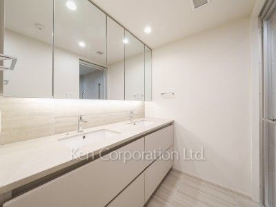Powder Room