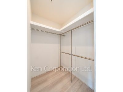 *Photo of similar layout