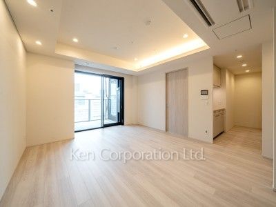 Living-Dining ※Photo of the same layout on 10 floor. Decoration and fixture may differ.