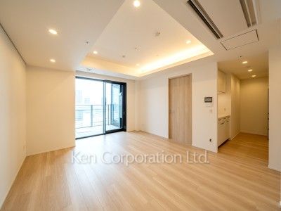 Living-Dining ※Photo of the same layout on 17 floor. Decoration and fixture may differ.