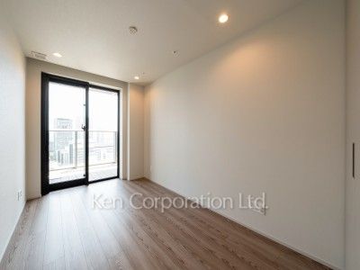 Bedroom ※Photo of the same layout on 13 floor. Decoration and fixture may differ.