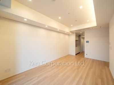 Living-Dining ※Photo of the same layout on 10 floor. Decoration and fixture may differ.