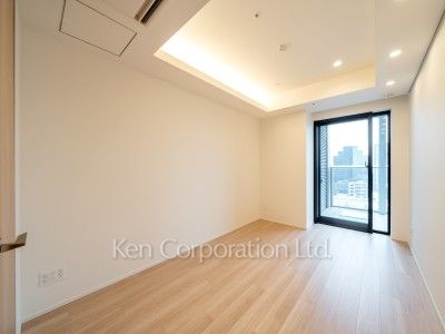 Bedroom ※Photo of the same layout on 10 floor. Decoration and fixture may differ.
