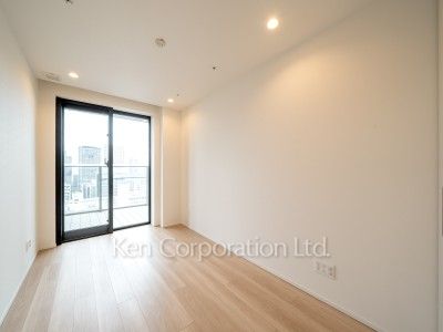 Bedroom ※Photo of the same layout on 10 floor. Decoration and fixture may differ.