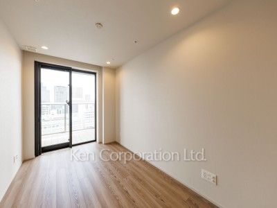 Bedroom ※Photo of the same layout on 10 floor. Decoration and fixture may differ.