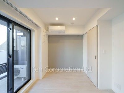 Bedroom ※Photo of the same layout on 3 floor. Decoration and fixture may differ.