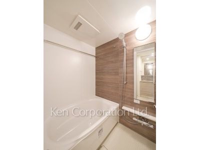 Bath ※Photo of the same layout on 3 floor. Decoration and fixture may differ.