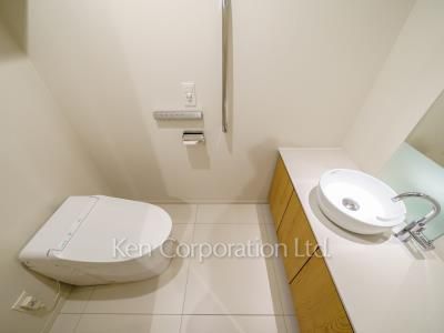 Lavatory