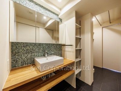 Powder Room
