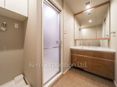 Powder Room