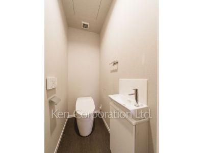 Lavatory