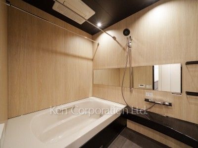 Bath ※Photo of the same layout on 2 floor. Decoration and fixture may differ.