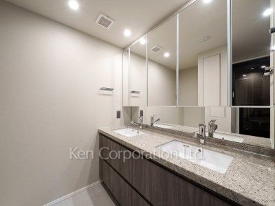 Powder Room