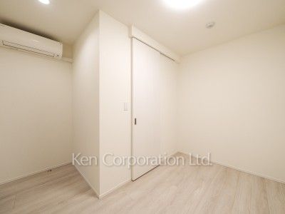 Service room (Extra room space)