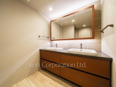 Powder Room