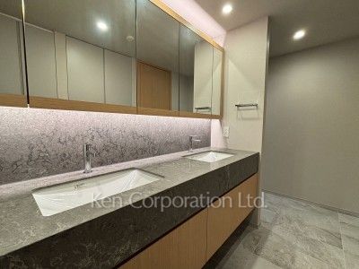 Powder Room