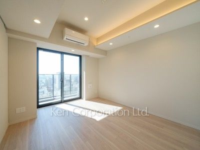 Living-Dining ※Photo of the same layout on 19 floor. Decoration and fixture may differ.