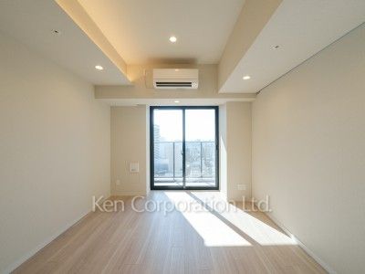 Living-Dining ※Photo of the same layout on 19 floor. Decoration and fixture may differ.