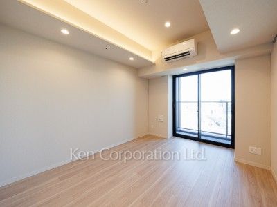 Living-Dining ※Photo of the same layout on 19 floor. Decoration and fixture may differ.