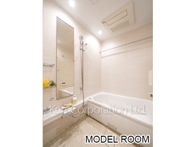 Bath ※Model room ※Photo of the same layout on 23 floor. Decoration and fixture may differ.